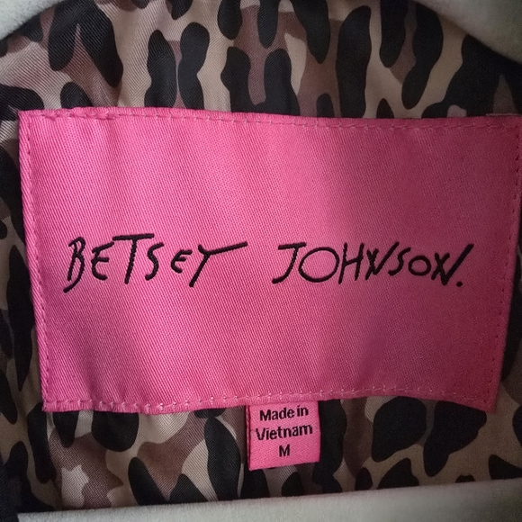 Betsey Johnson Ruffle Trench Coat Women’s Medium Beige Double Breasted Belted - Picture 4 of 4